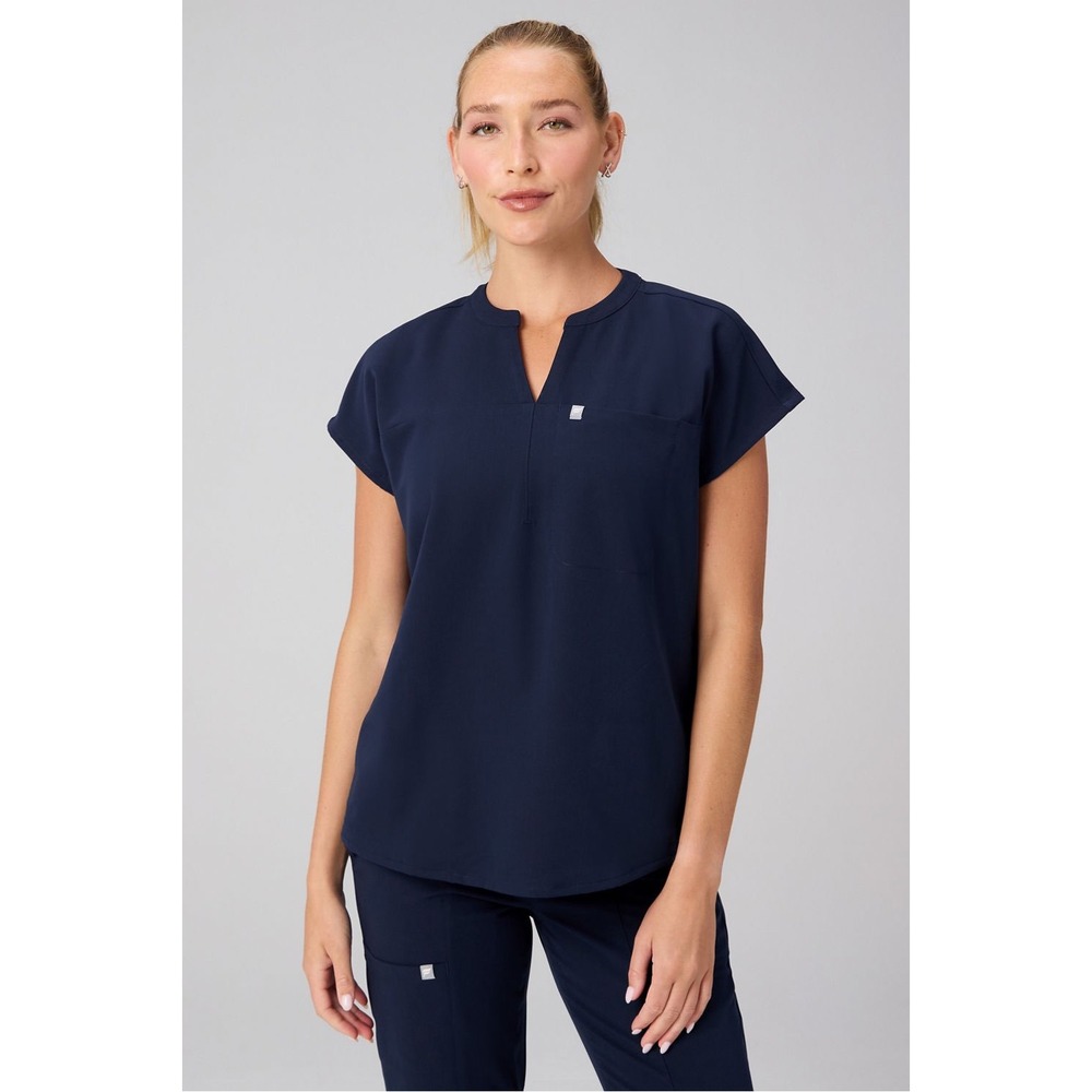 NEW Fabletics Evolve Oversized Scrub Top Navy Blue MotionTech Stretch Large